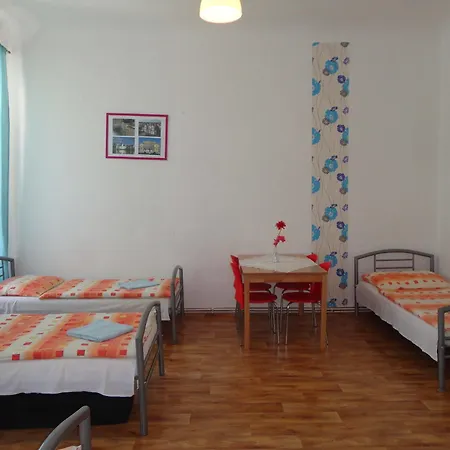 Tara 2* Prag